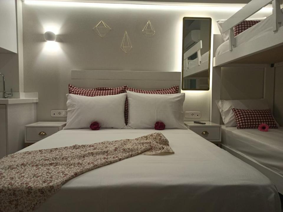 Anastasia Mare Luxury Stavros  Luaran gambar